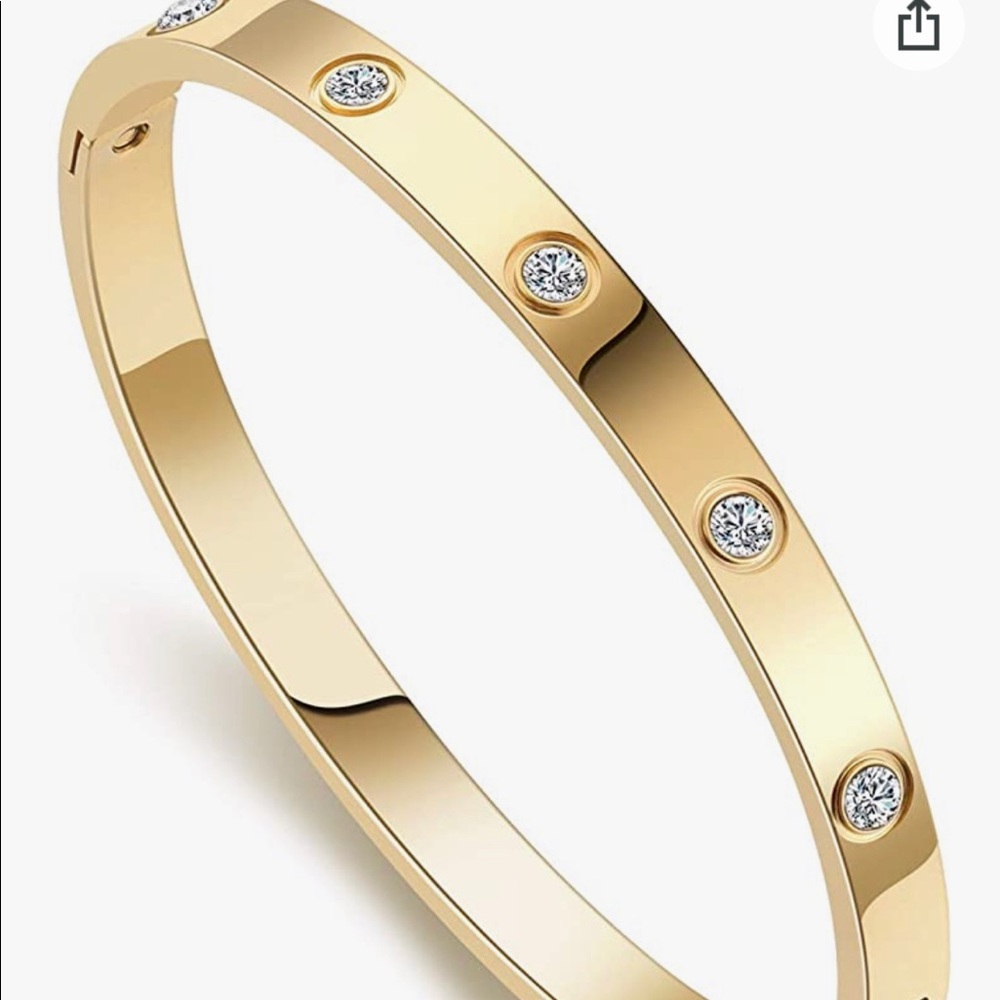 Gold bracelet with stones